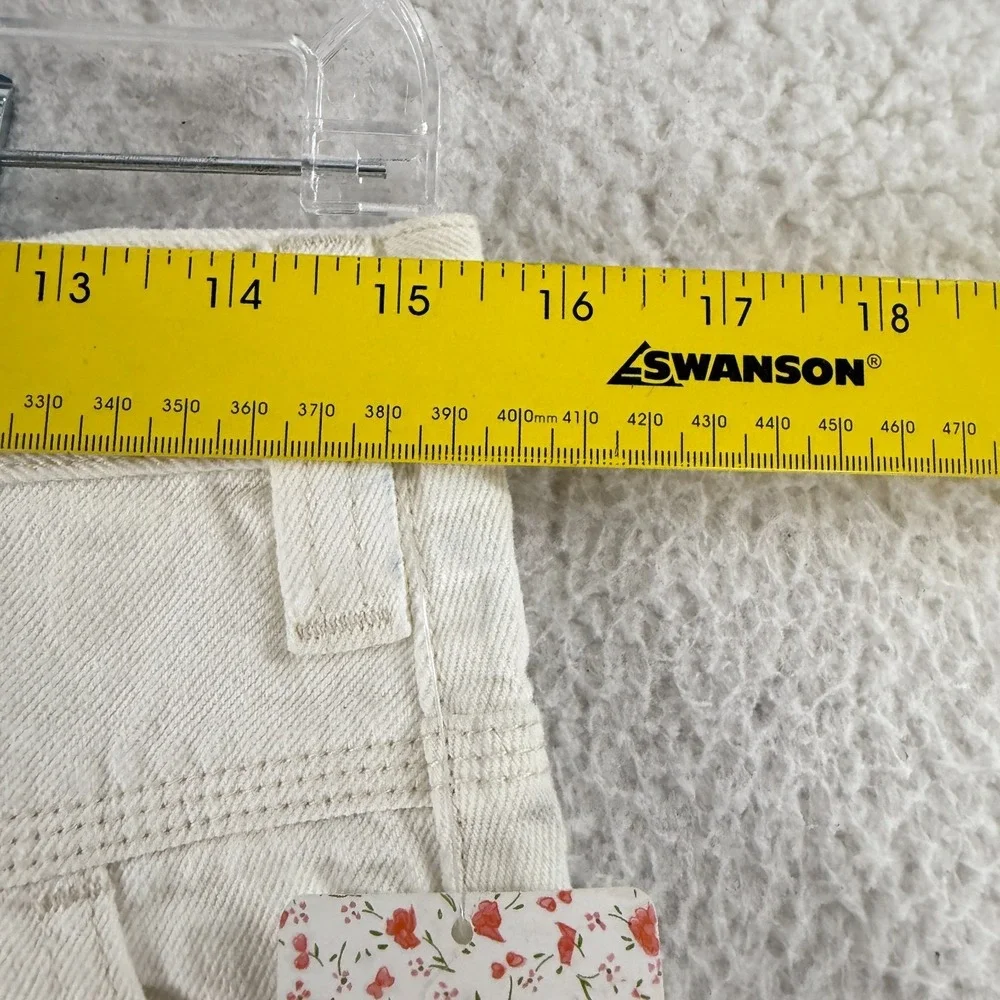 Free‎ People Side Car Mini Skirt Womens Size 28 White Denim Frayed Hem Casual - Picture 6 of 16